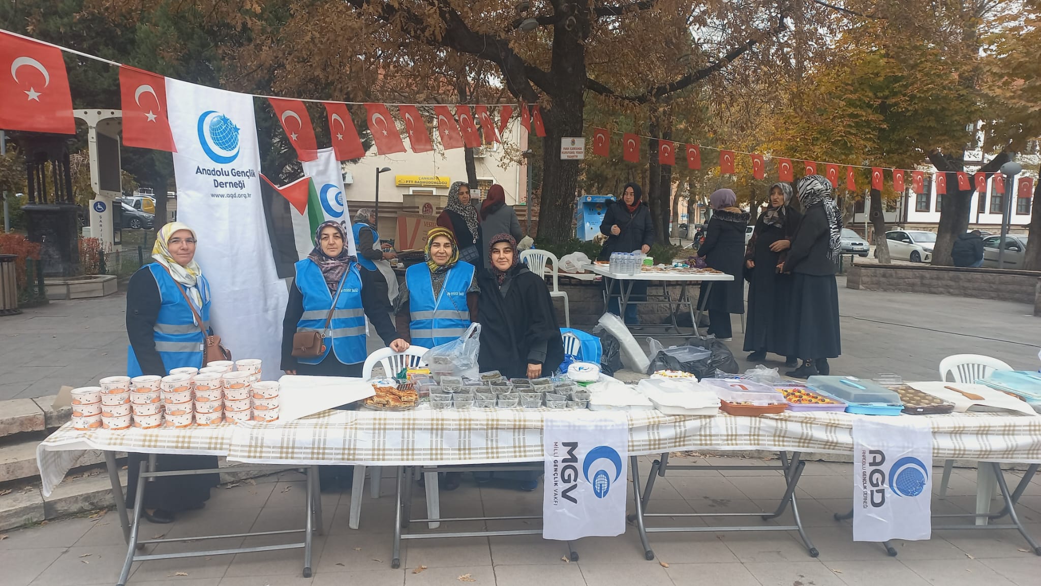 AGD Kadın Komisyonundan öğrenciler yararına kermes