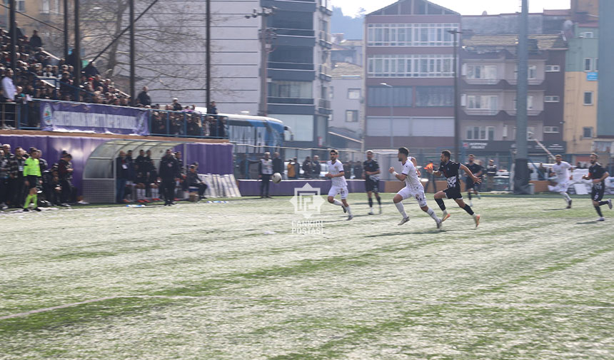 Karadeniz Ereğli'nin bileği bükülmüyor! Grupta Play off savaşı hız kazandı