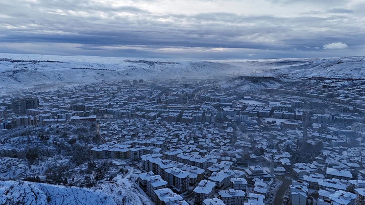 Çankırı buz kesti: Sıfırın altında 12 derece ölçüldü