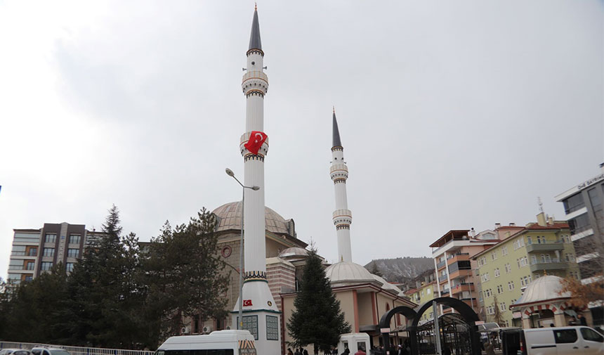 Çankırı Bademlik Camii’nin yıkılan minareleri yeniden inşa edildi