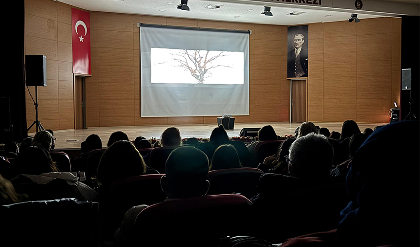 Çankırı Müftülüğü işitme engelli bireyler için sinema etkinliği düzenledi