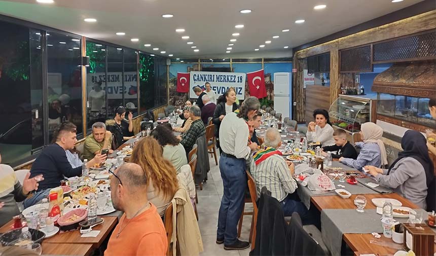 Kuşadası’nda yaşayan Çankırılılar iftar yemeğinde buluştu