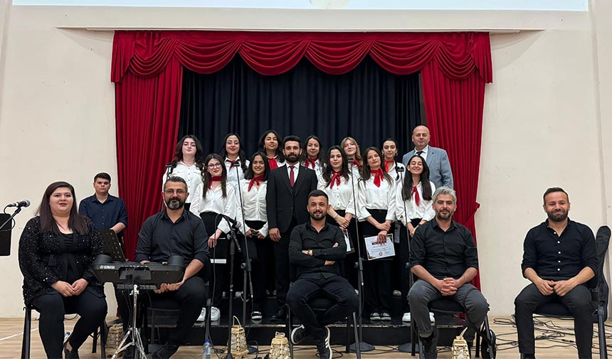 15 Temmuz Şehitler Anadolu Lisesi’nden anlamlı konser