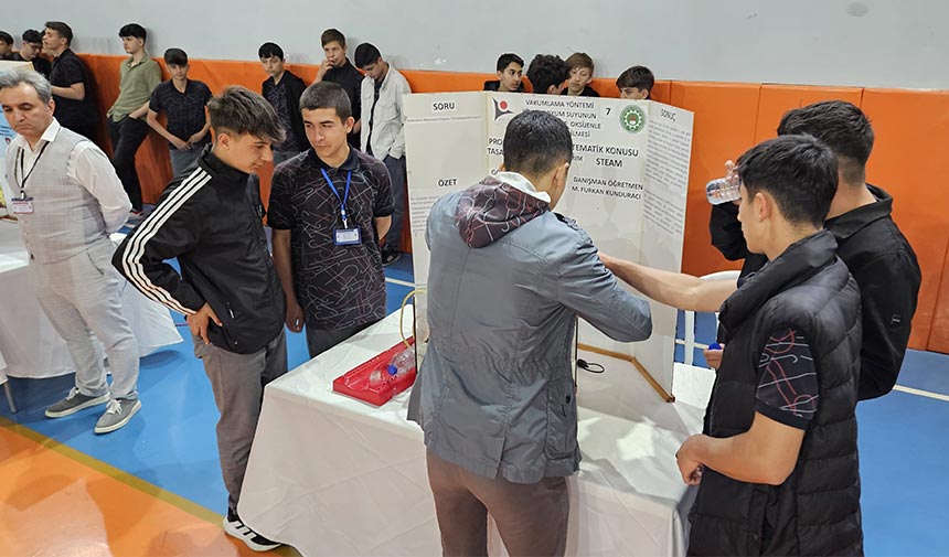 Çankırı MTAL TÜBİTAK 4006 Bilim Fuarı’na ev sahipliği yaptı