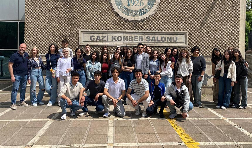 Sanatla büyüyen gençler Ankara’da akademik ufuklarını genişletti