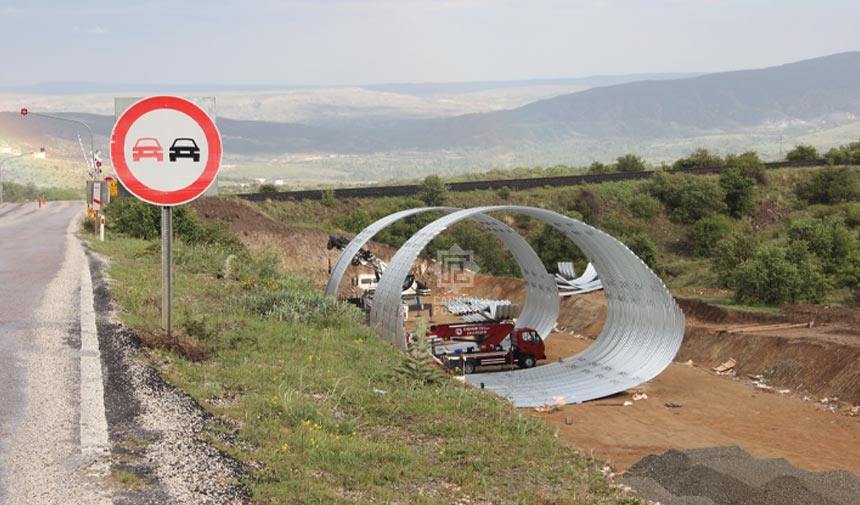 Çankırı'da demiryoluna alt geçit yapımı hız kazandı