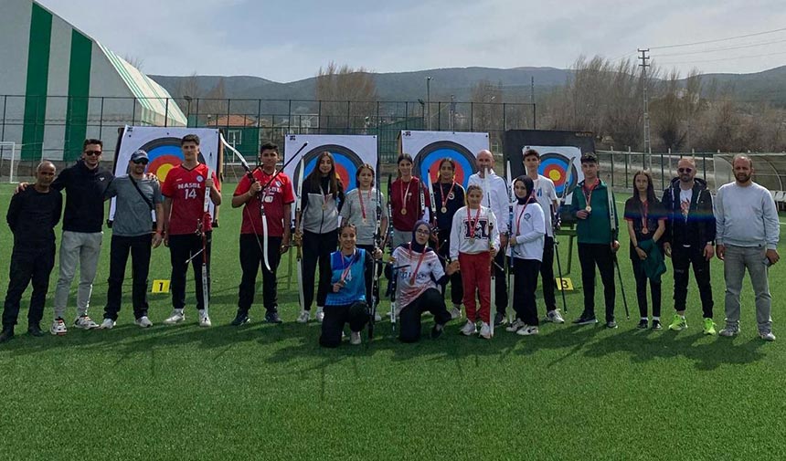 Çankırı Okul Sporları Okçuluk İl Birinciliği Eldivan’da düzenlendi