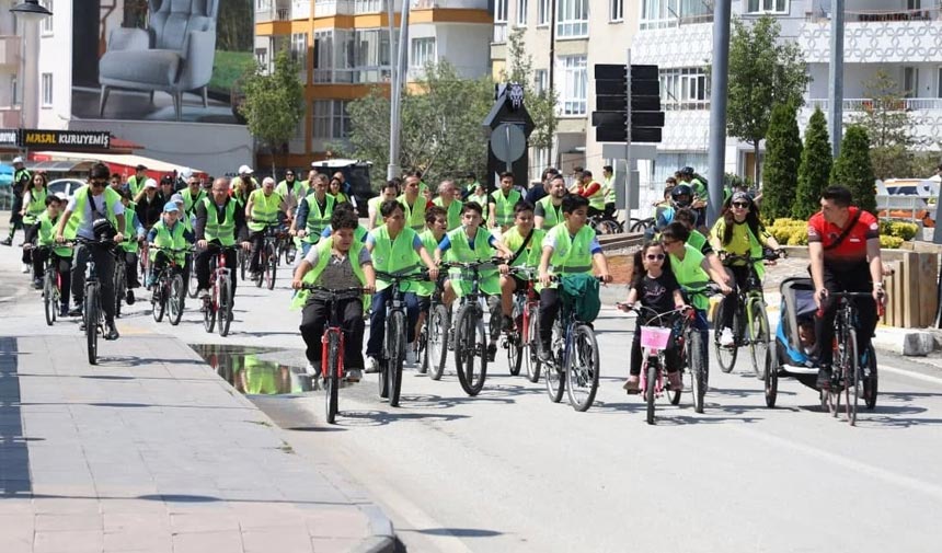 Çankırı’da 12. Geleneksel Yeşilay Bisiklet Turu coşkuyla gerçekleştirildi