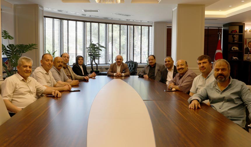 Başkan Esen’e muhtarlardan bayram ziyareti