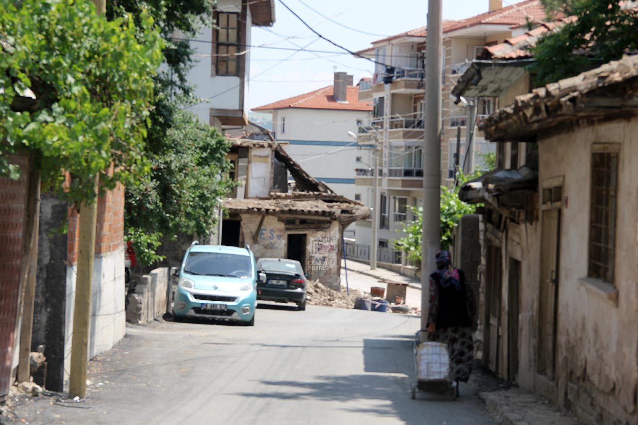 Uzunyol Tarihi Konak Yikim 2