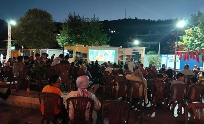 Çankırı’da Ailelere Açık Hava Sineması Keyfi