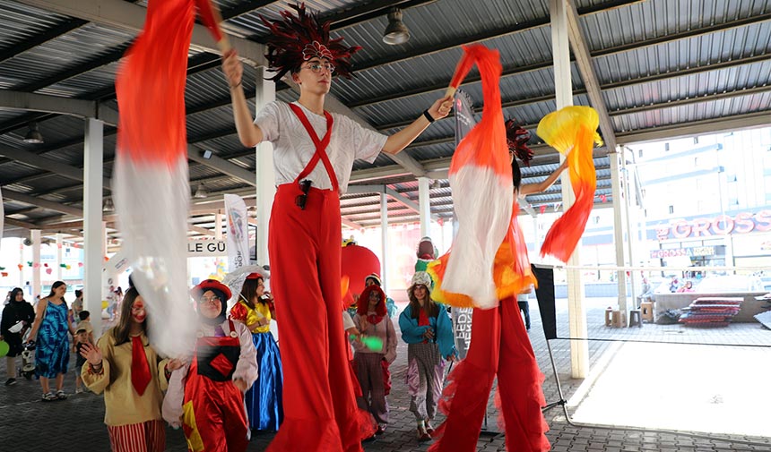 Tuz Festivali’nde çocuklara özel eğlence alanı kuruldu