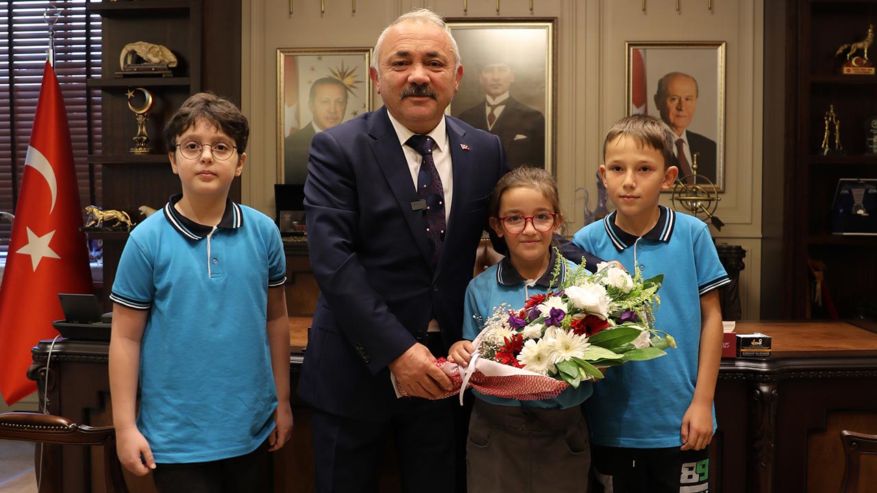 İlköğretim Haftasında öğrencilerden Başkan Esen’e ziyaret