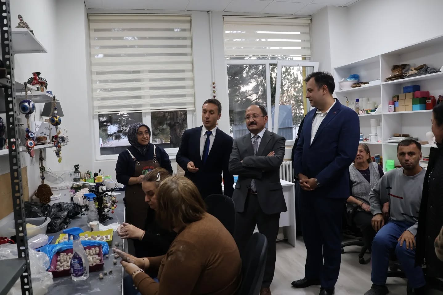 587947172 18338103649238571 4934951837104634781 N