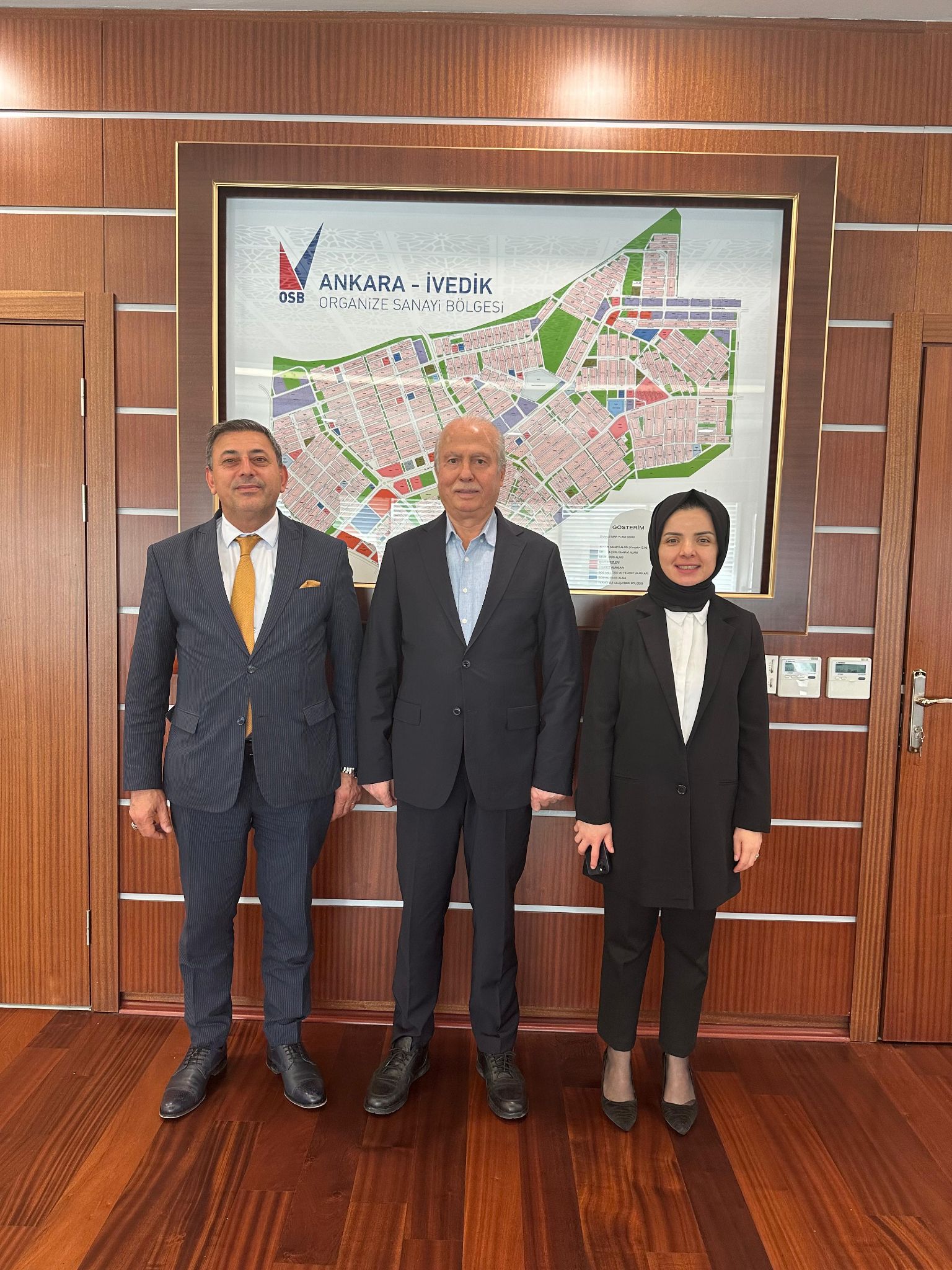 590352507 4278925752335628 3515123881886581893 N