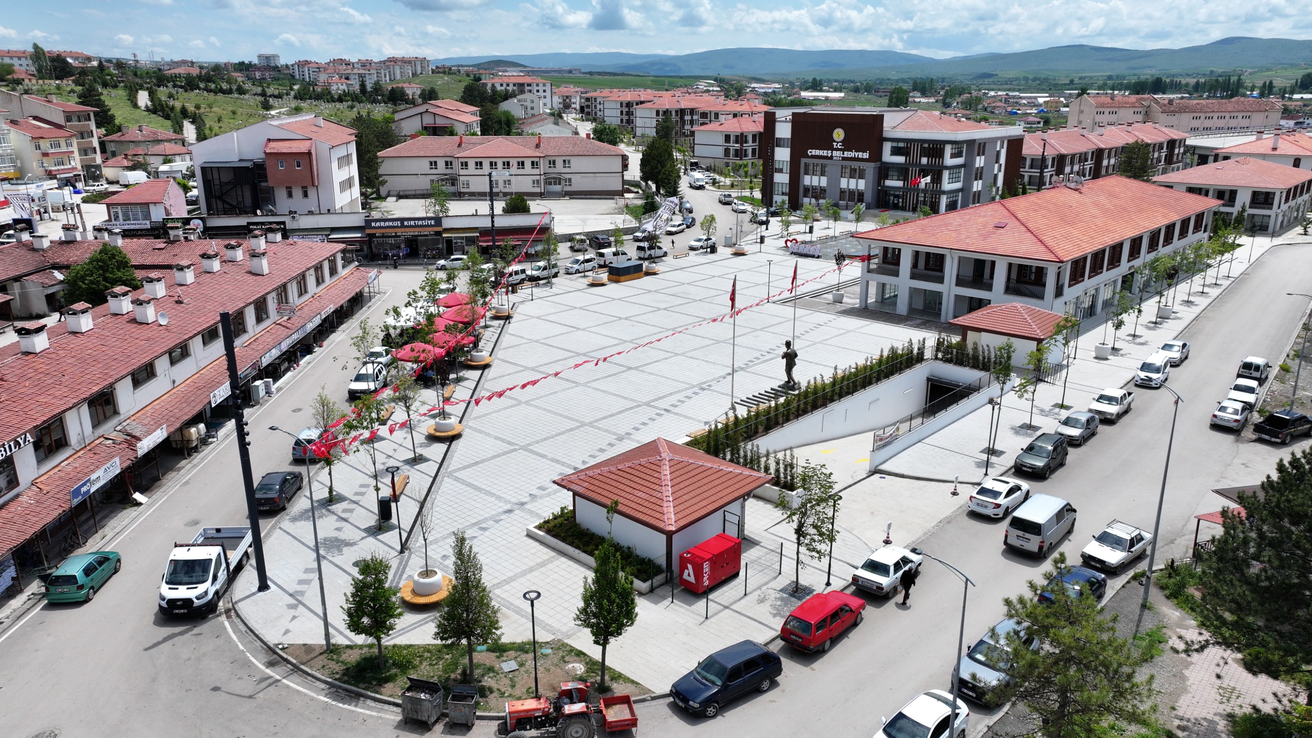 Cerkes Kent Meydani 3