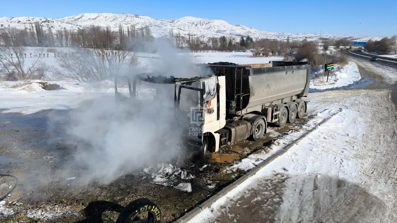 Cankiri Tır Alevlere Teslim Hi