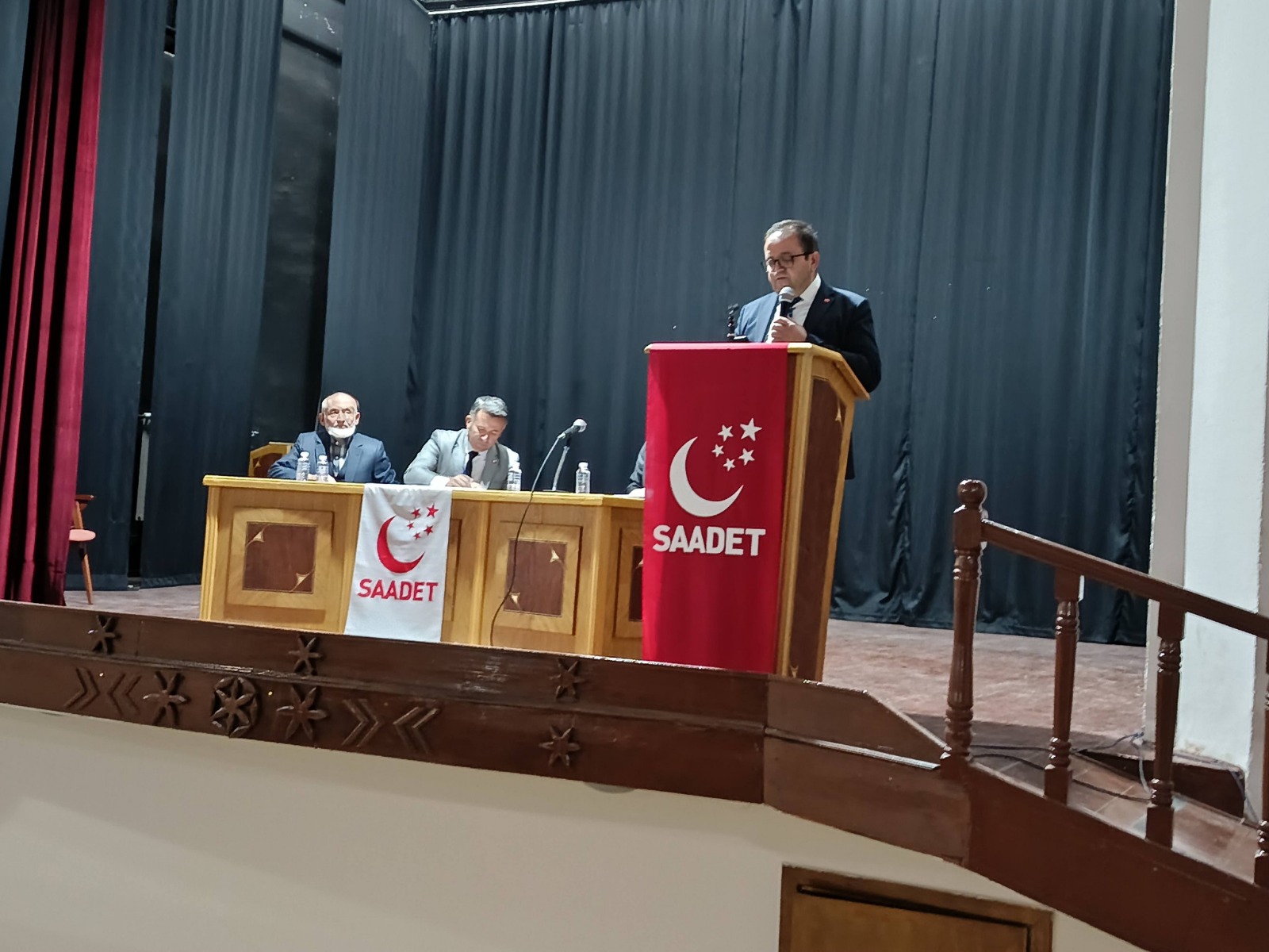 F10Fc794 D946 41C6 B6D5 70E0Cb95Ea80