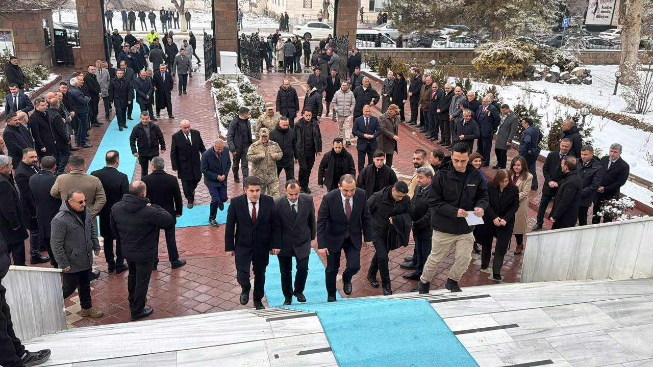 Image 1283582546862584