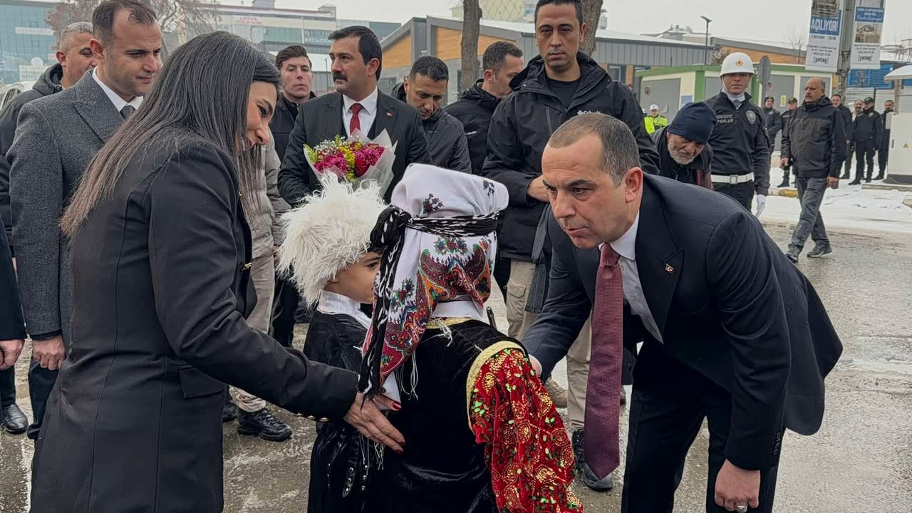 Iğdır Valisi M. Fırat Taşolar görevine başladı