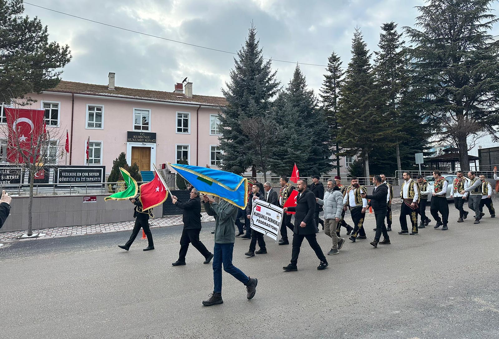 Kursunlu Meydani Yaren 1