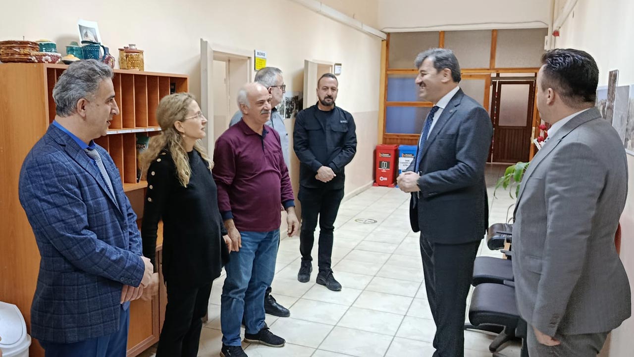 Müdür Isik Kursunluda Egitim Calismalarini Inceledi