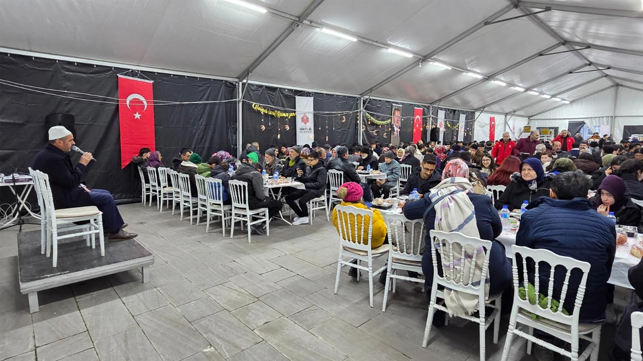 Asirlik Vakif Gelenegi Ayni Sofrada Bulusturuyor