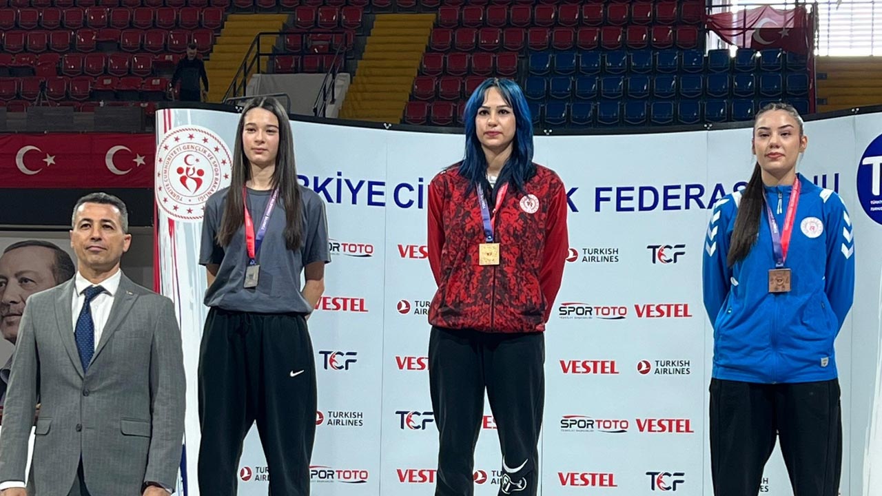 İzmir’de Çankırı Fırtınası: Trampolin Cimnastiğinde Büyük Başarı