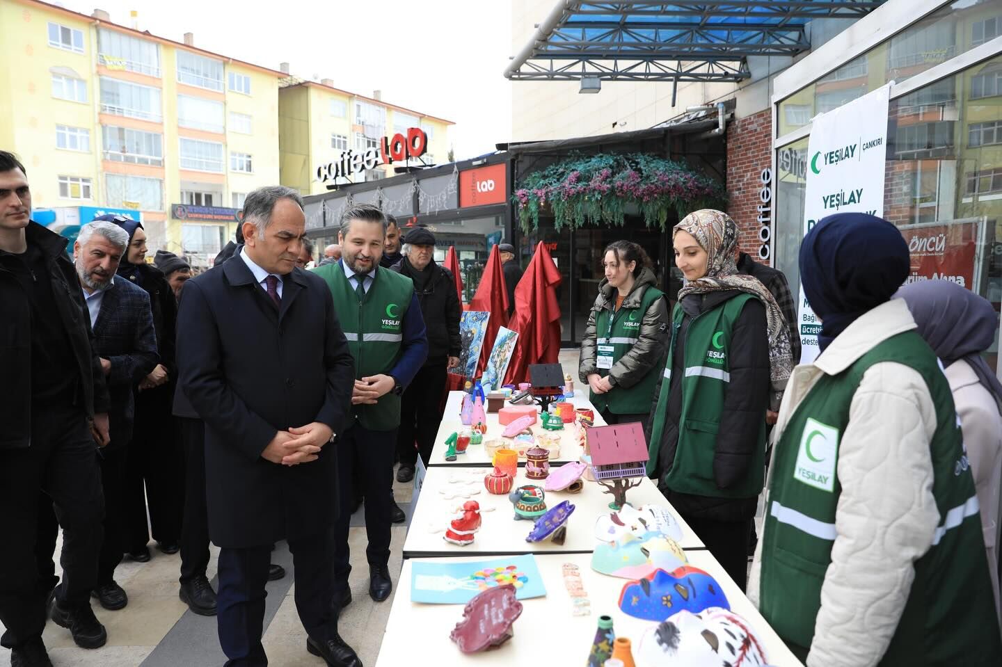 645966214 18519198214079833 1699550003809811337 N