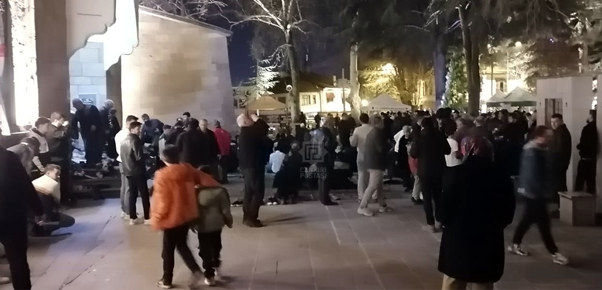 Bin Aydan Hayirli Gece