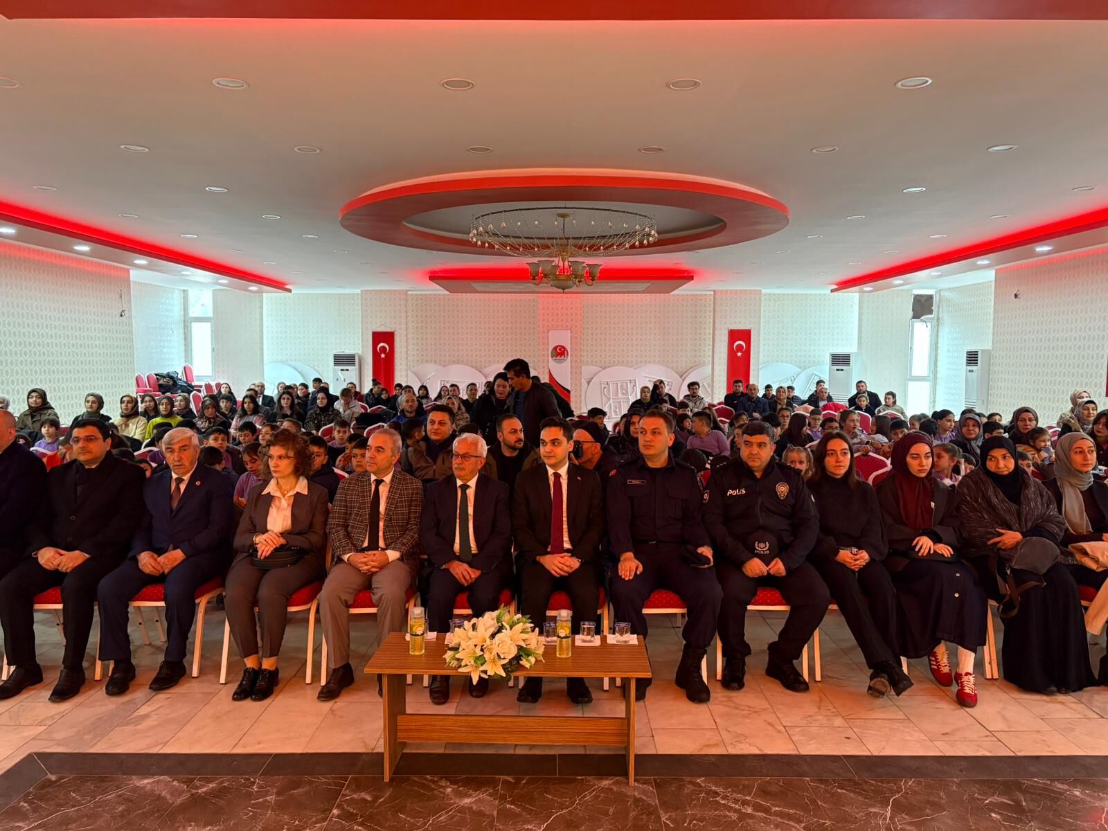 658294368 2690758881301770 627826897241968687 N