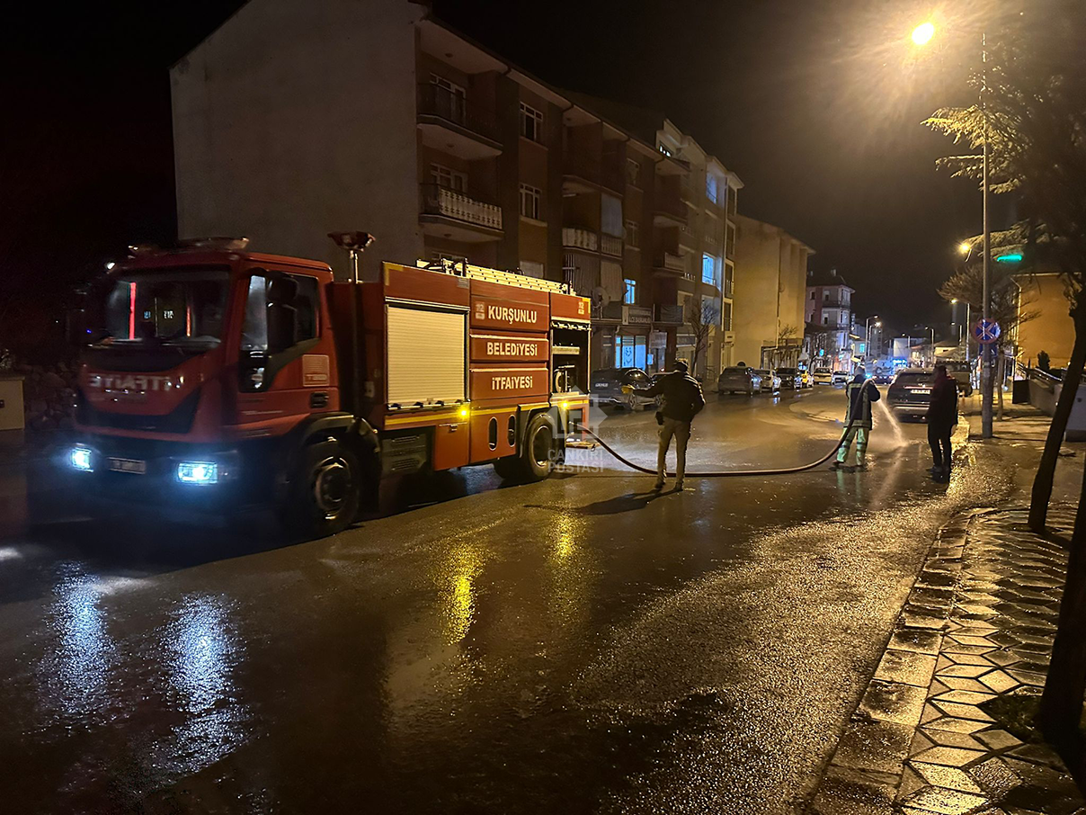 Bayram Öncesi Sokaklarda Temizlik Seferberligi Basladi