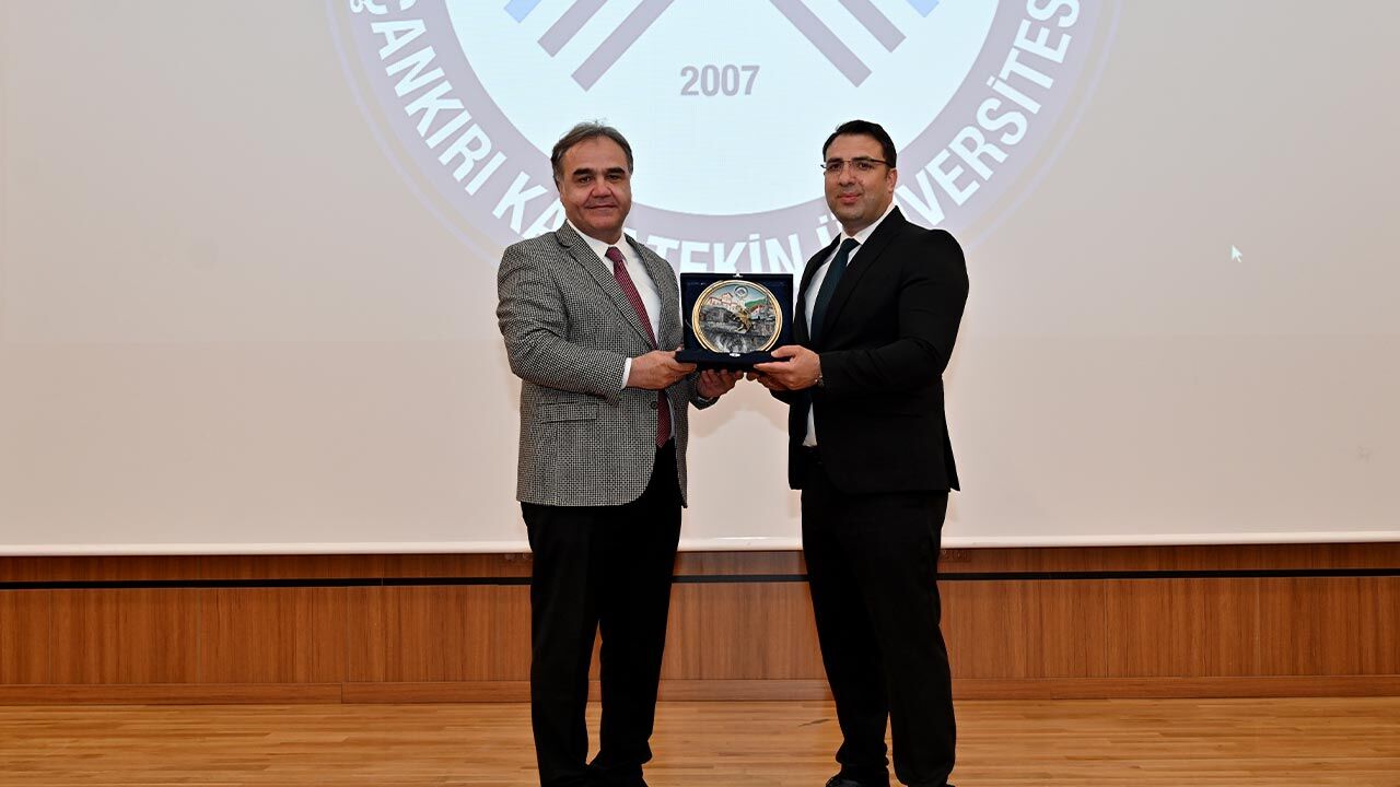 Genc Ondüsmanlasemineri1