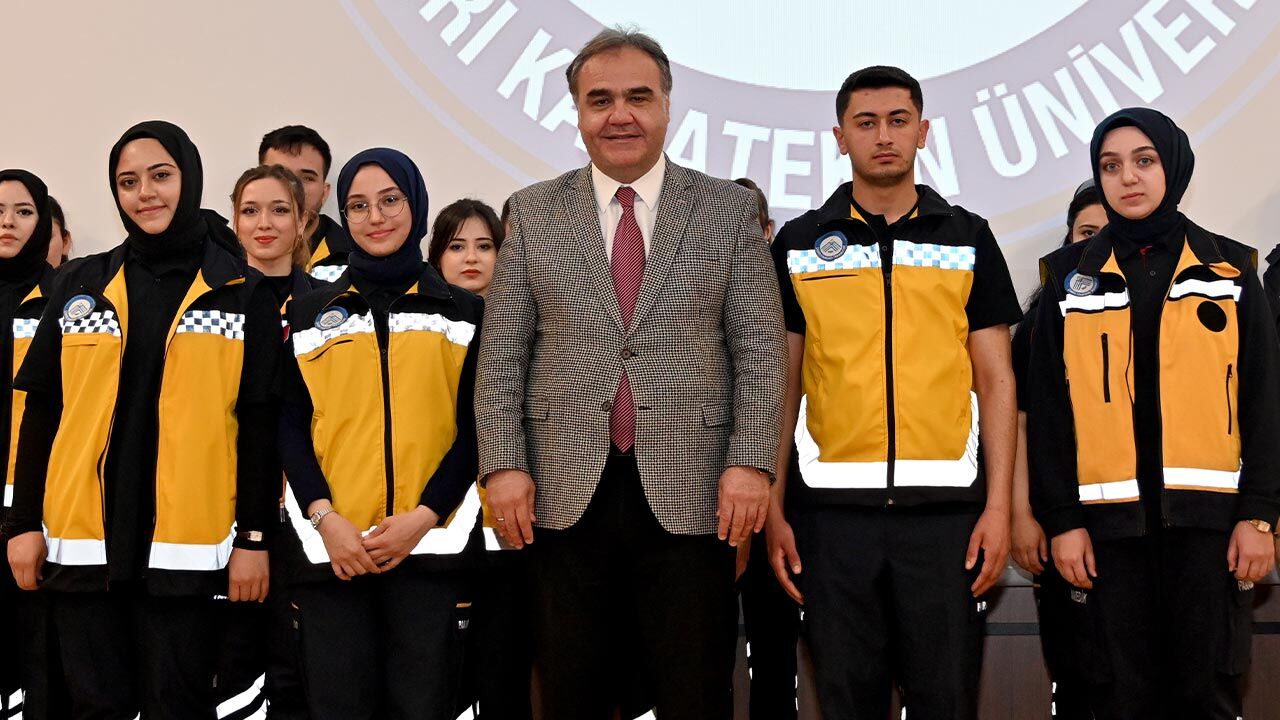 Paramedik Yemin Töreni2