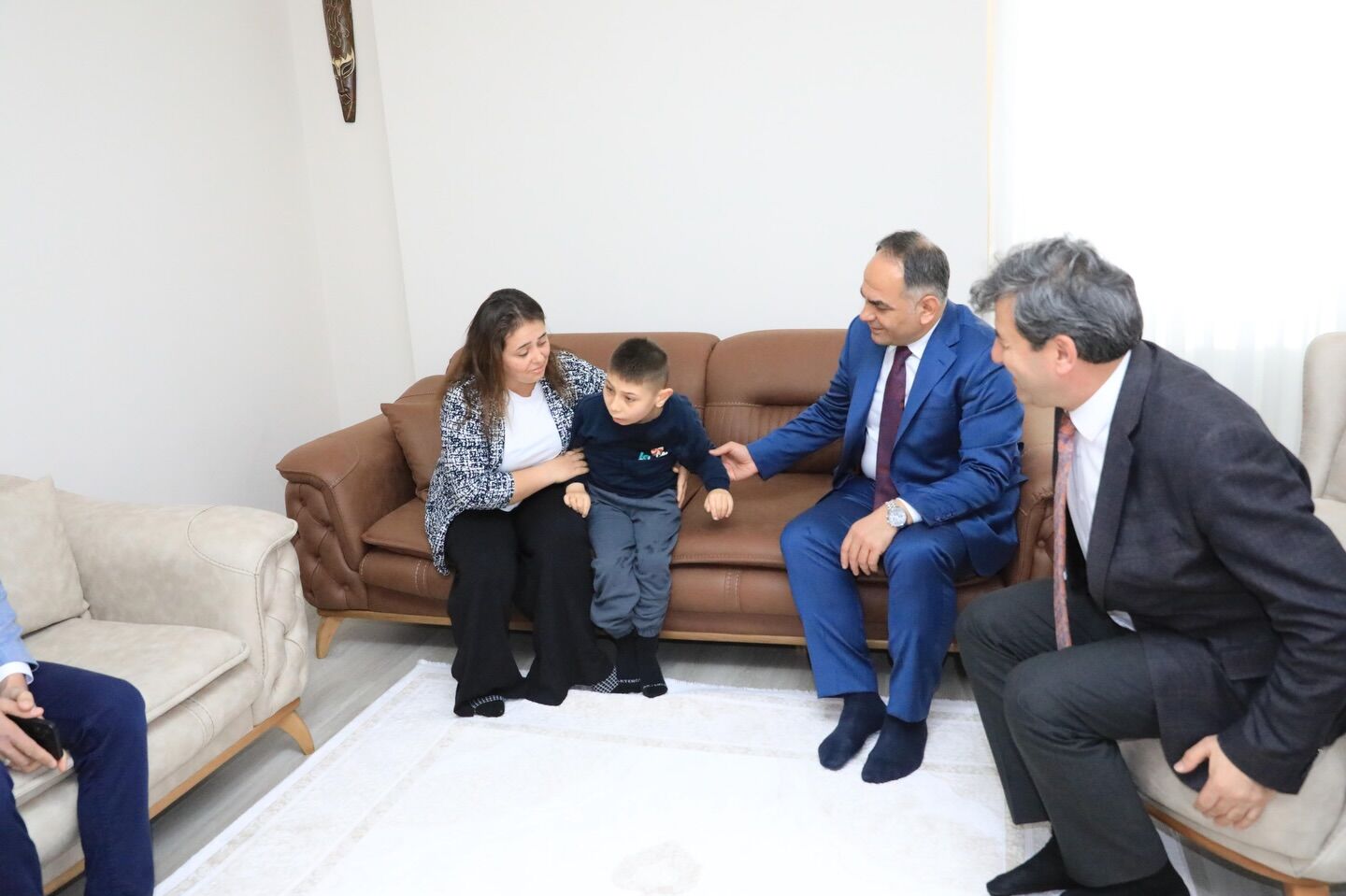 Vai Cakirtastan Evde Egitim Gören Ögrencilere Moral Ziyareti1