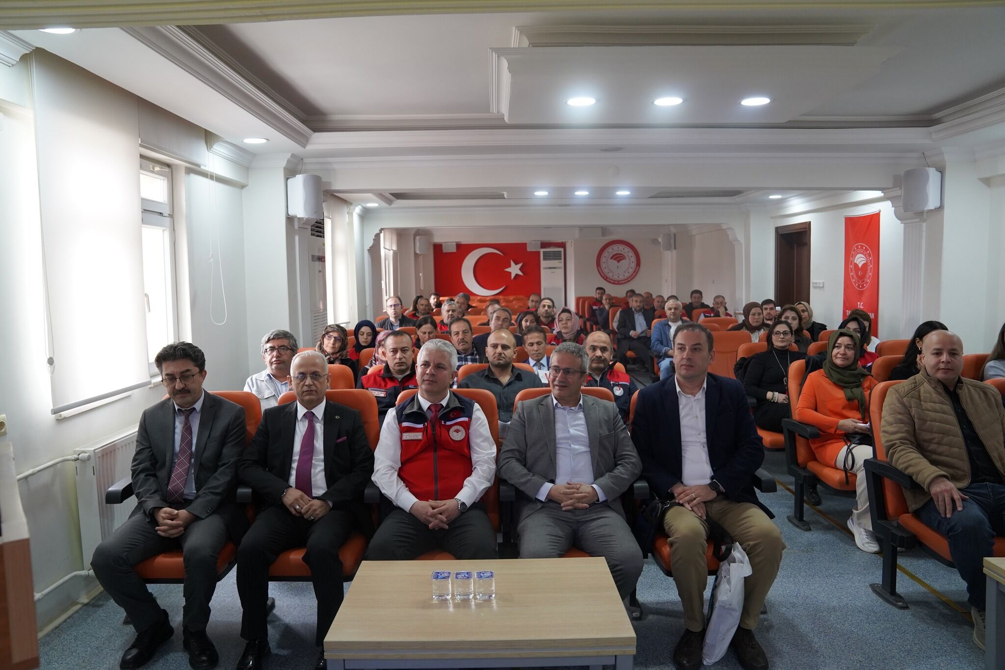 Kadin Ciftcilerle Misir Tarimi1