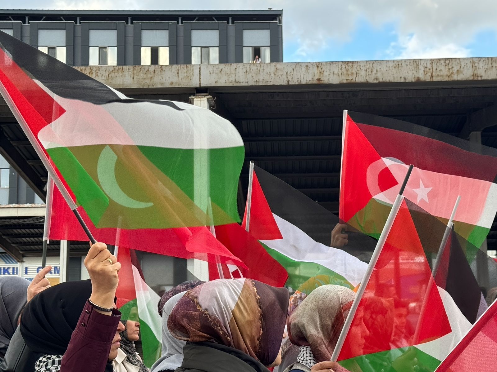 Whatsapp Image 2026 04 12 At 20.15.15 (1)