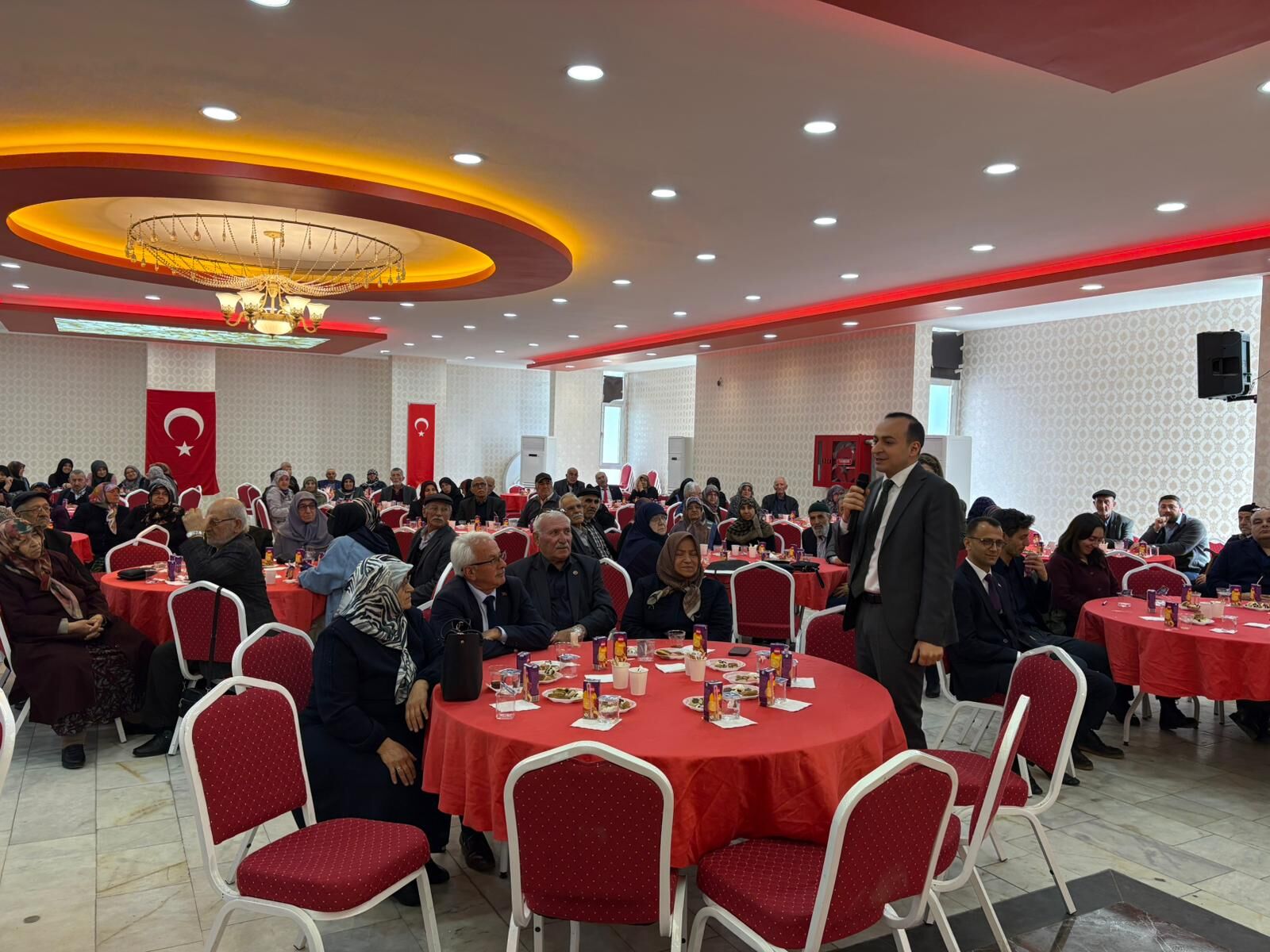 672231429 2711668765877448 5968600530124449593 N