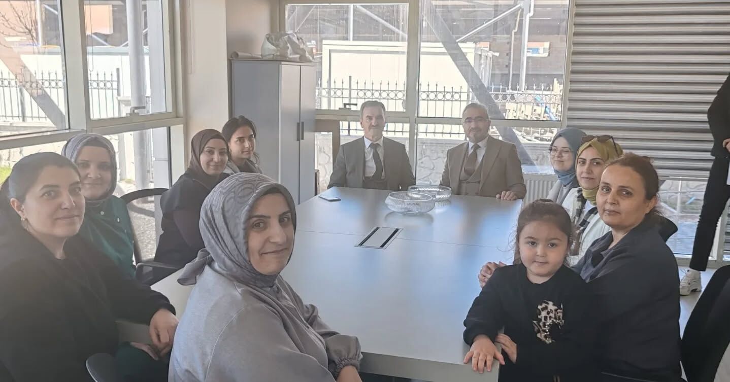 661936289 18546594304065810 4716967124563531623 N