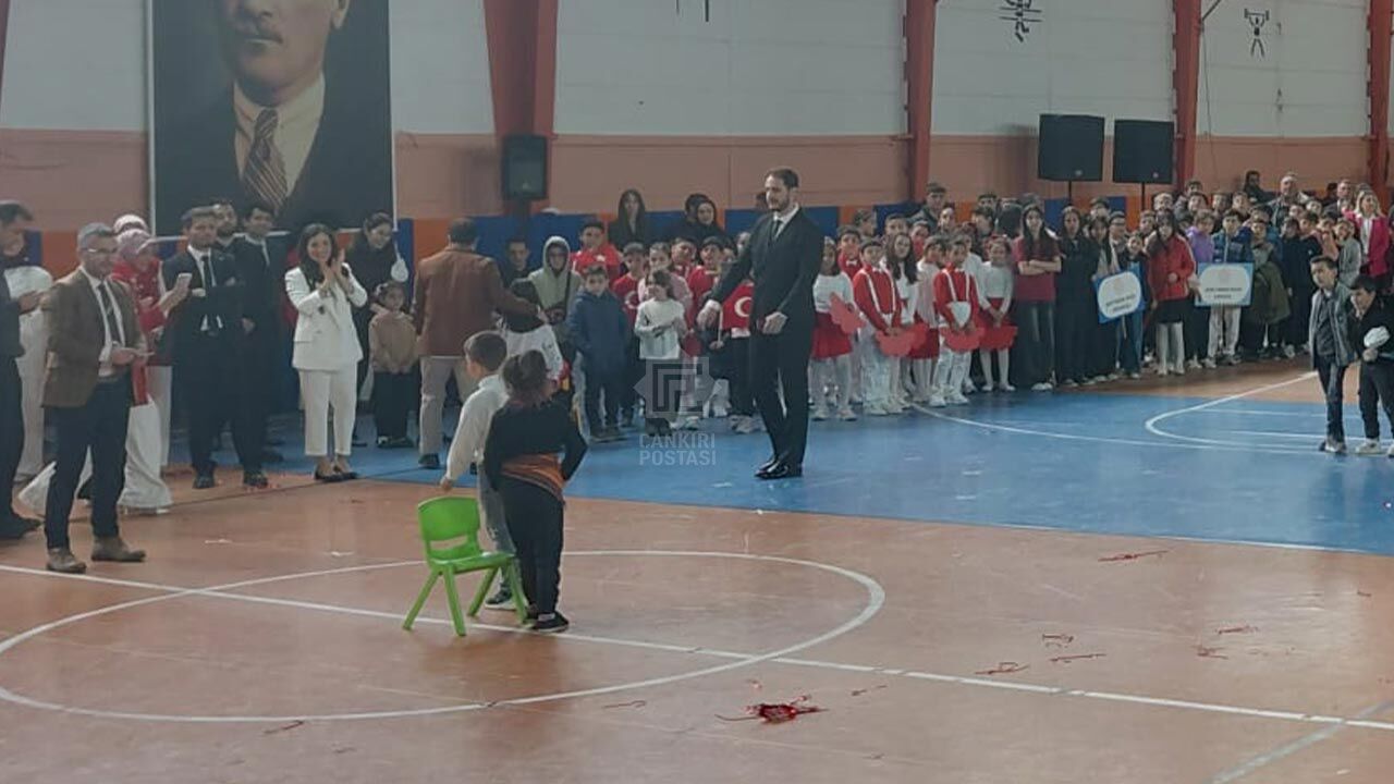 K U R S U N L U 23 N İ S A N 1