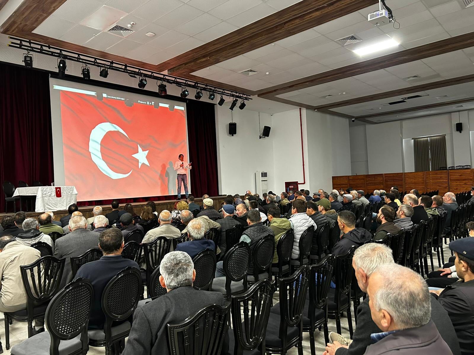 Chp Tarim Gölge Bakani Solakoglu Cankirida Üretciyle Bulustu1