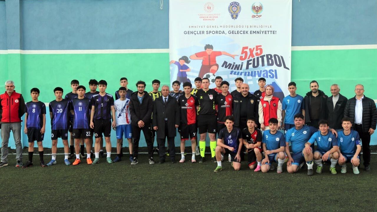 Polis Haftasi Futbol Turnuvasi
