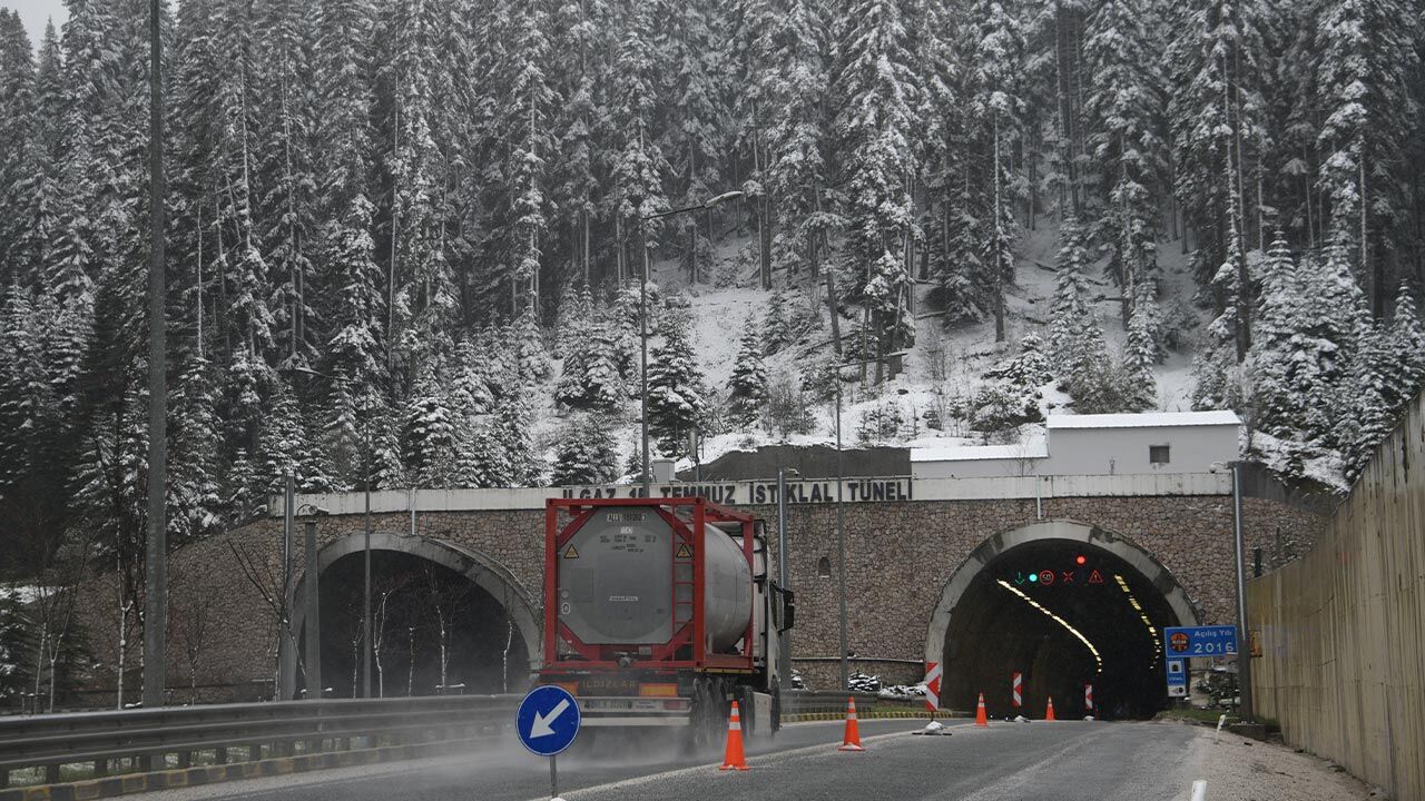 Ilgaz Dagi Mayis Ayinda Beyaza Büründü1