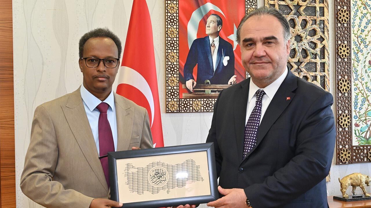 Cakü Somali Is Birligi