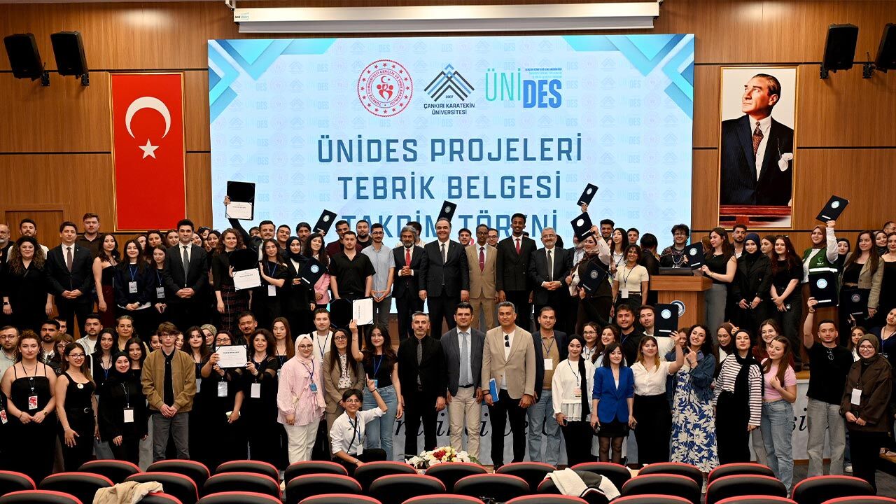 Ünides