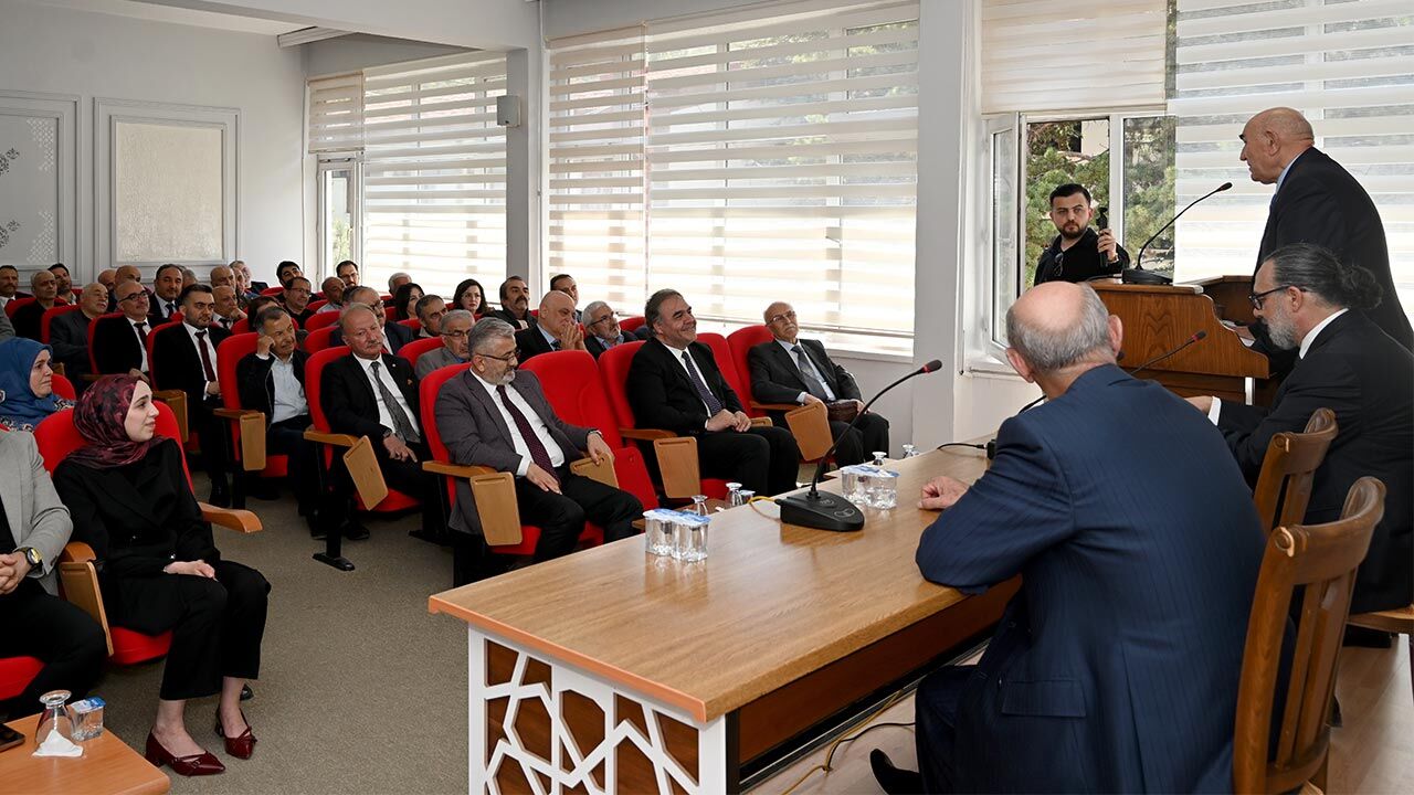 ÇAKÜ MYO’da “Yarım Asırlık Çınarlar” Paneli gerçekleştirildi