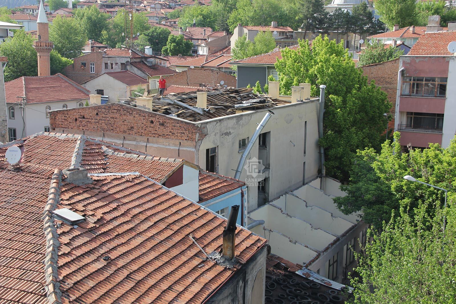 Cankiri Halkbankasi Yikiliyor 1