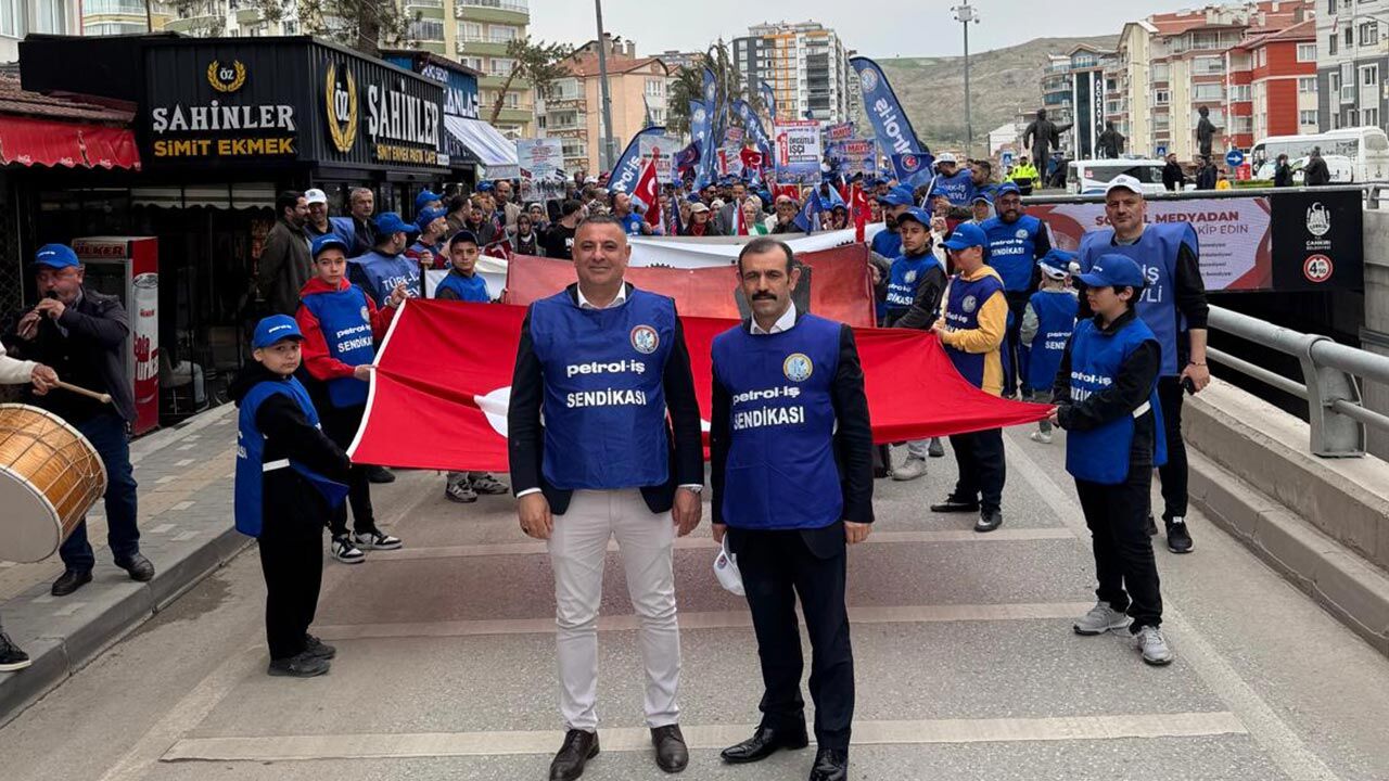 Çankırı’da 1 Mayıs coşkusu: “Emeğin sesi meydandan yükseldi”