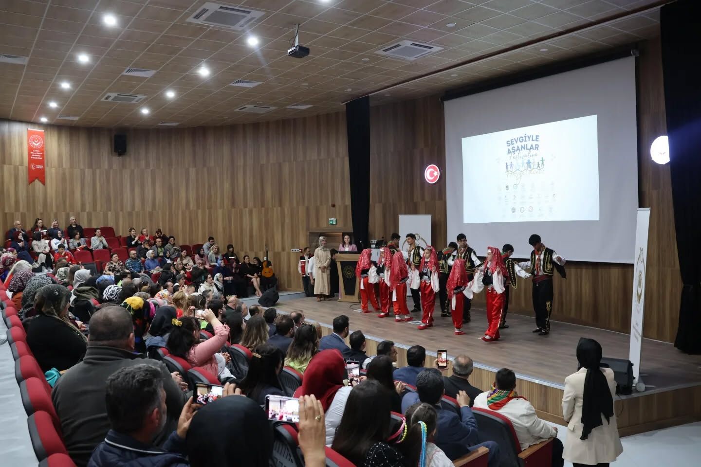 Sevgiyi Asanlar Programi Renkli Anlara Sahne Oldu1