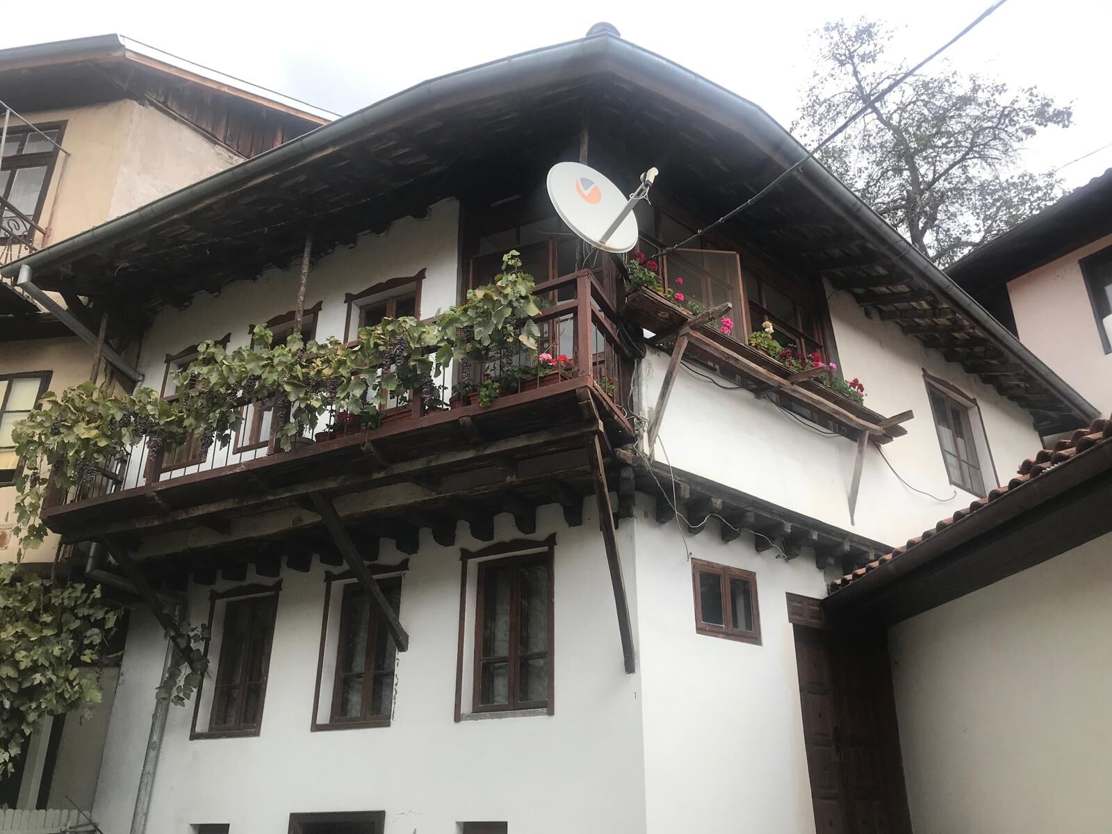 Tırnova'da Türk Evleri Şehre Hala Ayrı Bir Değer Katmaktadır